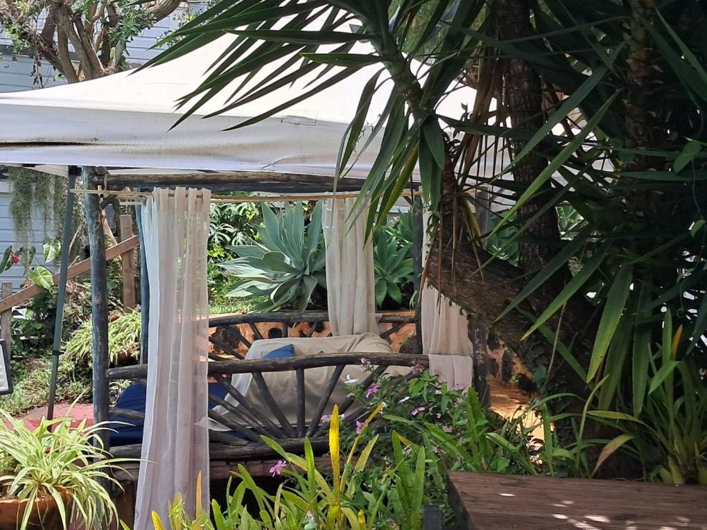 Les Bungalows De La Kazouale แซ็งต์-เลอ ภายนอก รูปภาพ